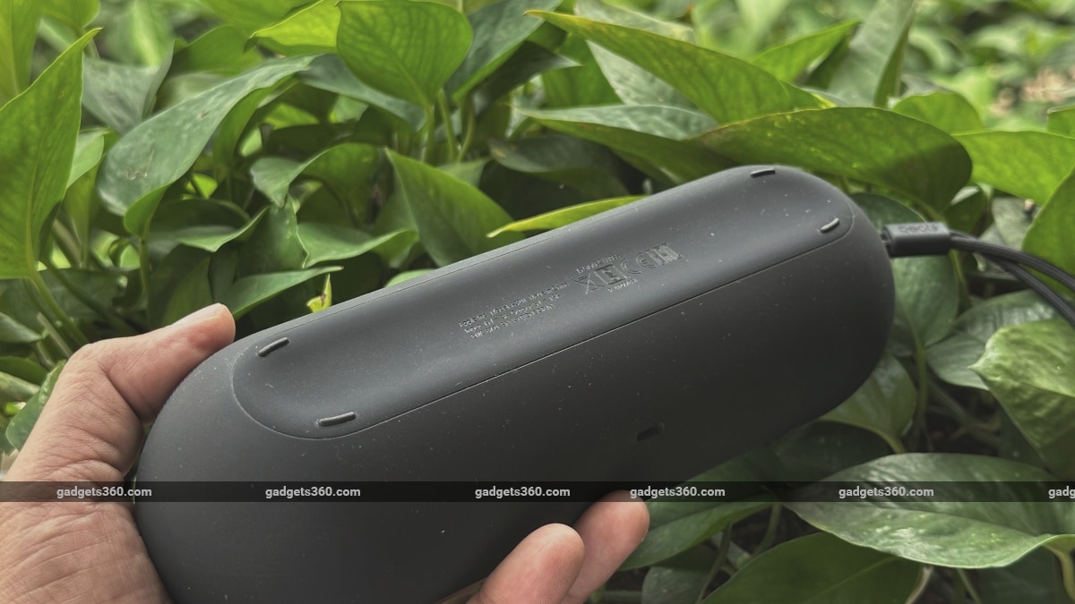 beats pill design flat base gadgets 360 BeatsPill  Beats